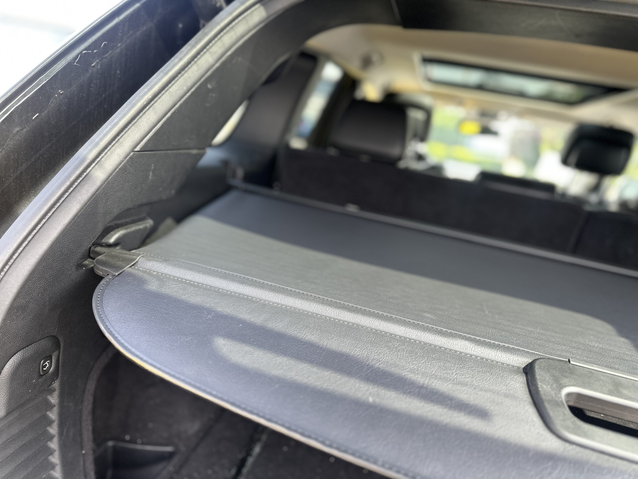 2011 JEEP Grand Cherokee Limited Sport Utility Vehicle (SUV)