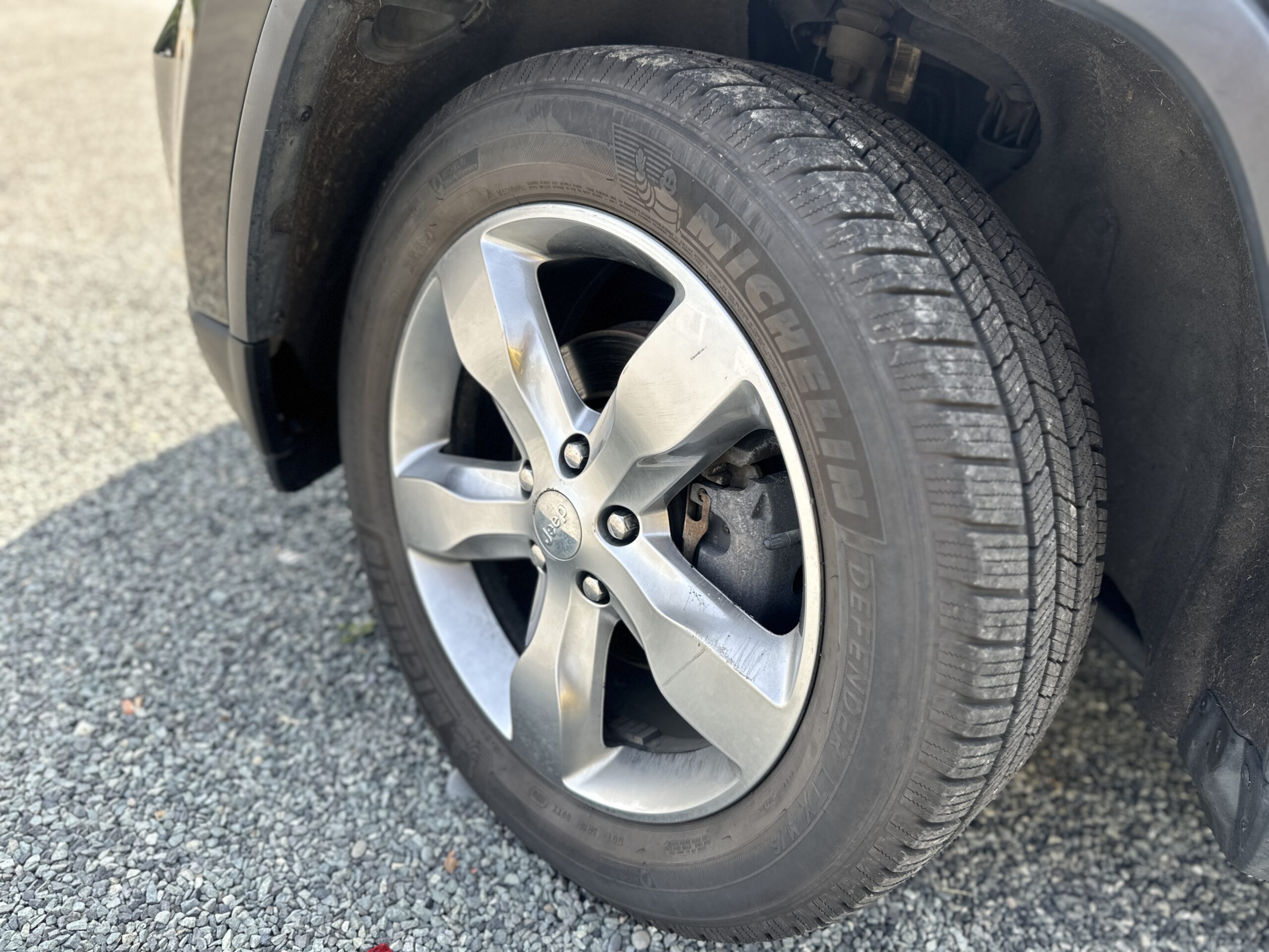 2011 JEEP Grand Cherokee Limited Sport Utility Vehicle (SUV)