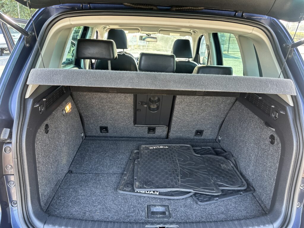 2011 VOLKSWAGEN Tiguan 4-Motion Highline