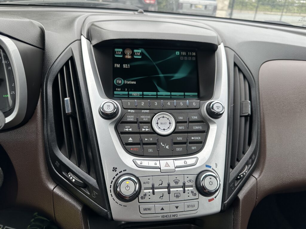 2011 CHEVROLET Equinox LTZ