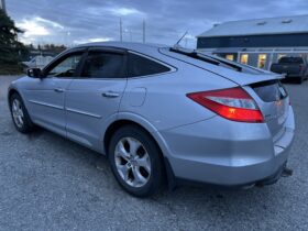 HONDA Accord Crosstour EX-L 2010 Crossover Utility Vehicle (CUV)