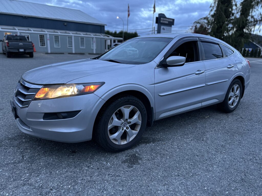 HONDA Accord Crosstour EX-L 2010 Crossover Utility Vehicle (CUV)