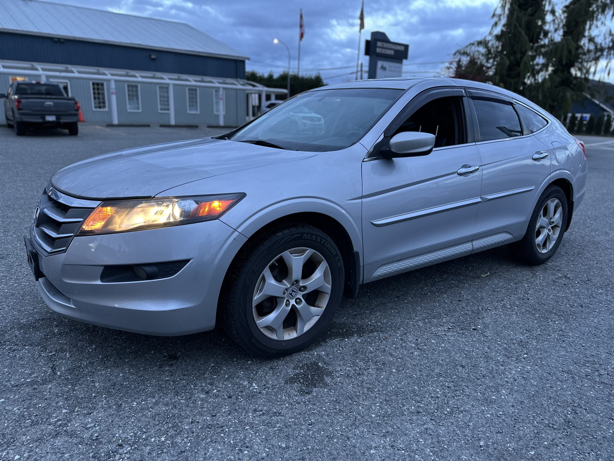 HONDA Accord Crosstour EX-L 2010 Crossover Utility Vehicle (CUV)