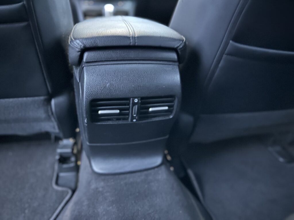 HONDA Accord Crosstour EX-L 2010 Crossover Utility Vehicle (CUV)