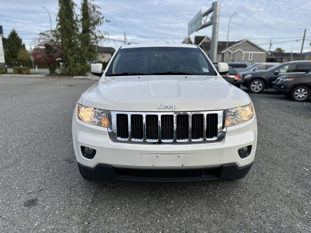 2012 JEEP Grand Cherokee Laredo Sport Utility Vehicle (SUV)