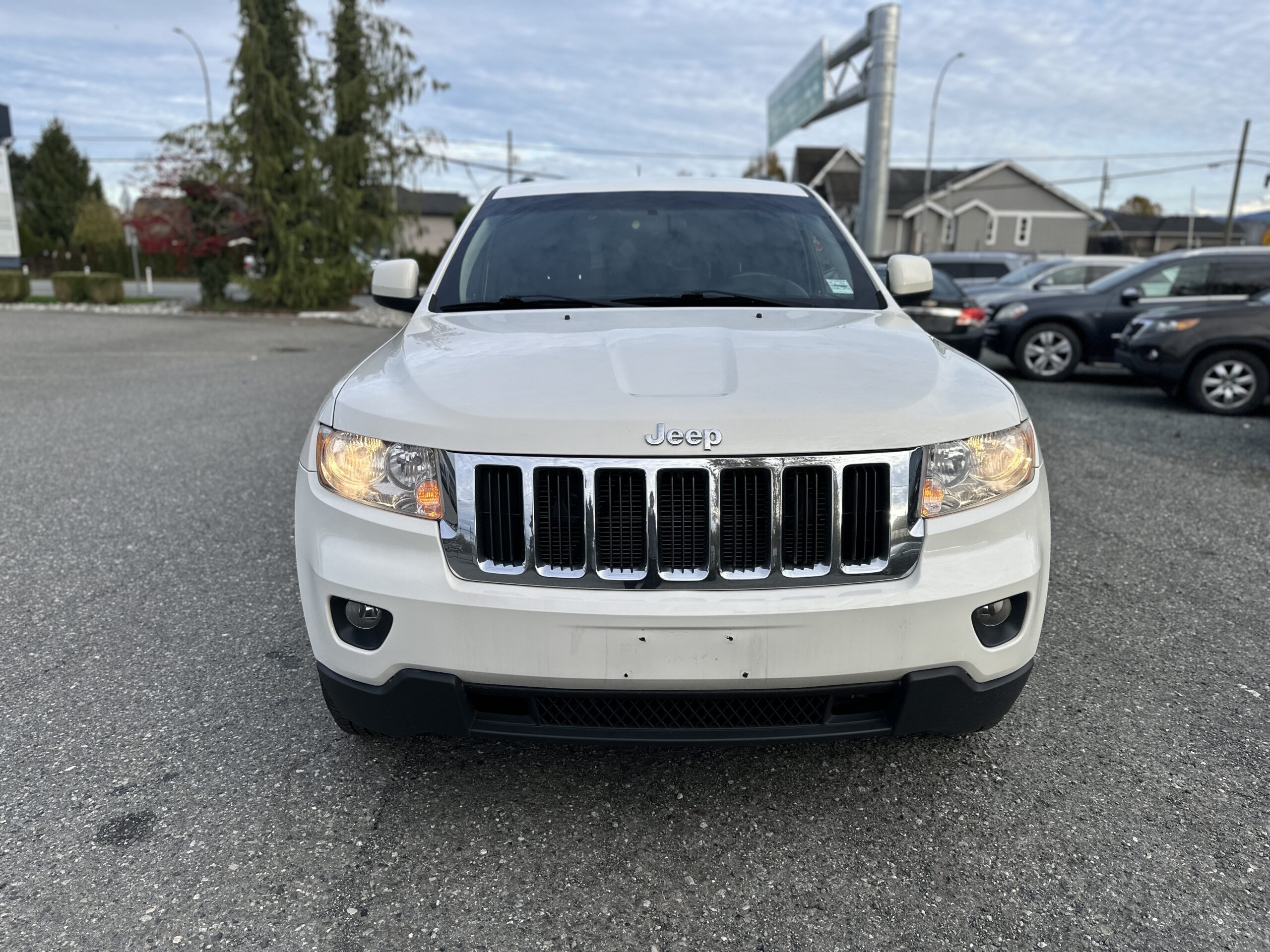 2012 JEEP Grand Cherokee Laredo Sport Utility Vehicle (SUV)