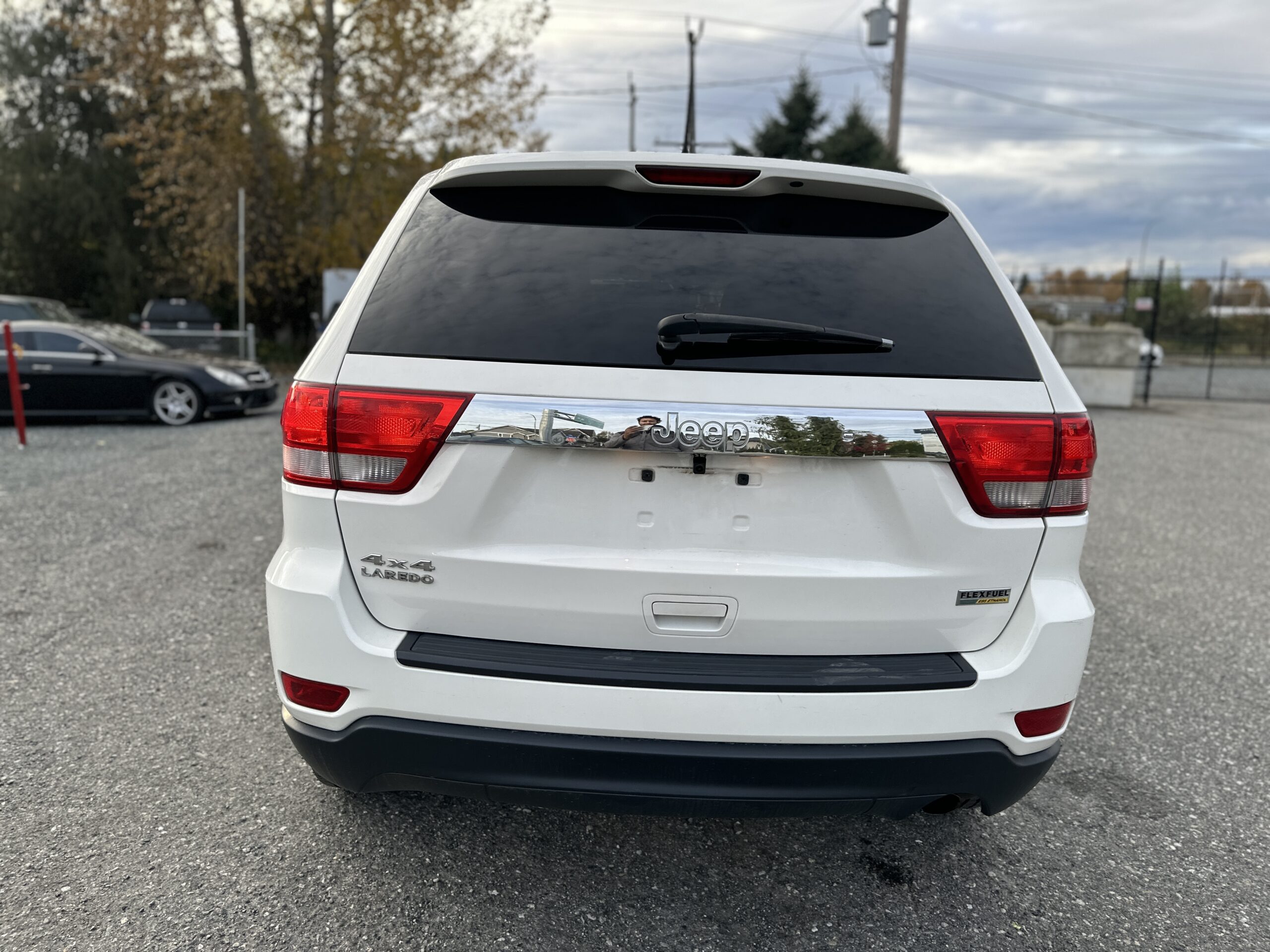 2012 JEEP Grand Cherokee Laredo Sport Utility Vehicle (SUV)