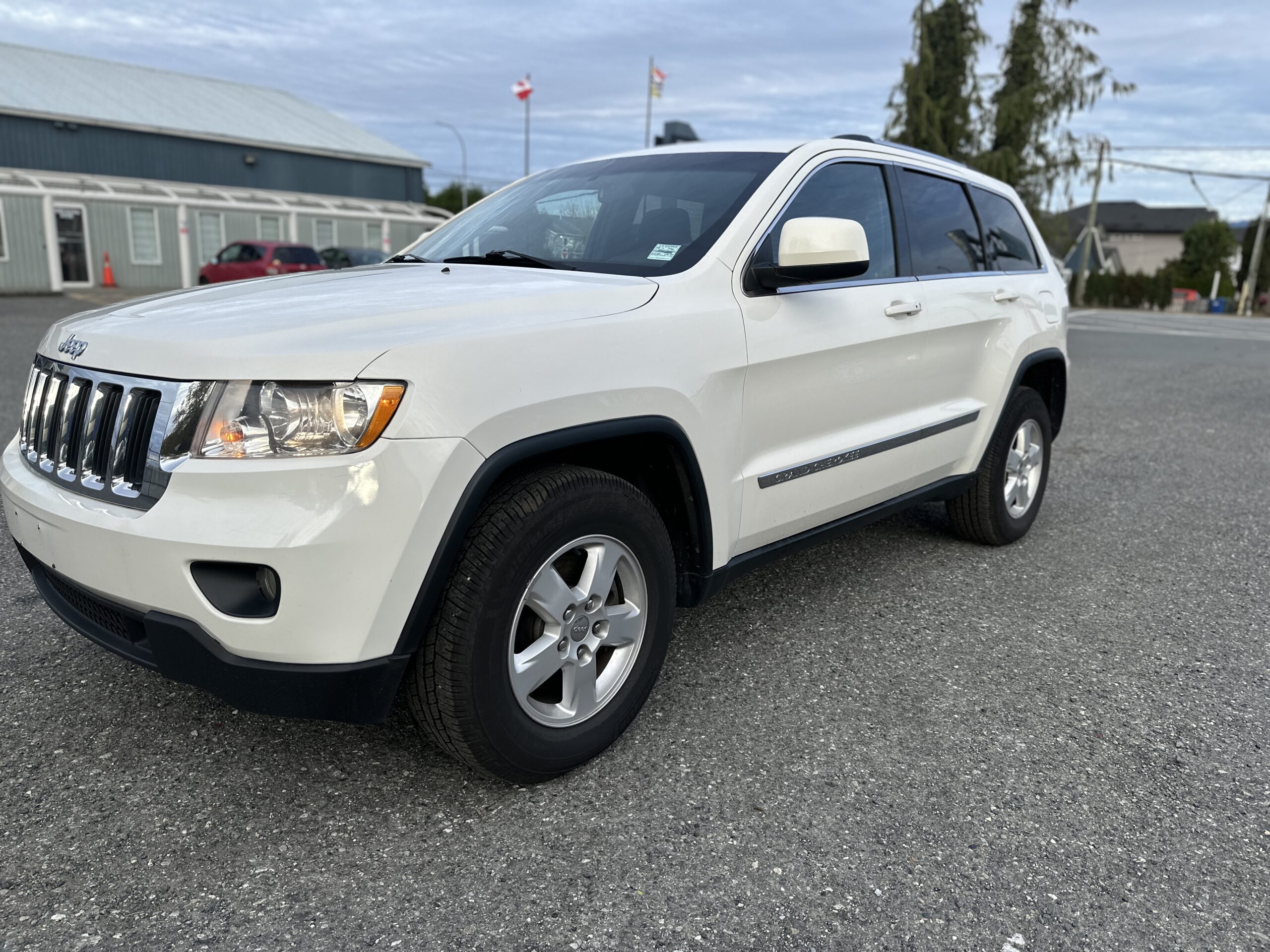 2012 JEEP Grand Cherokee Laredo Sport Utility Vehicle (SUV)