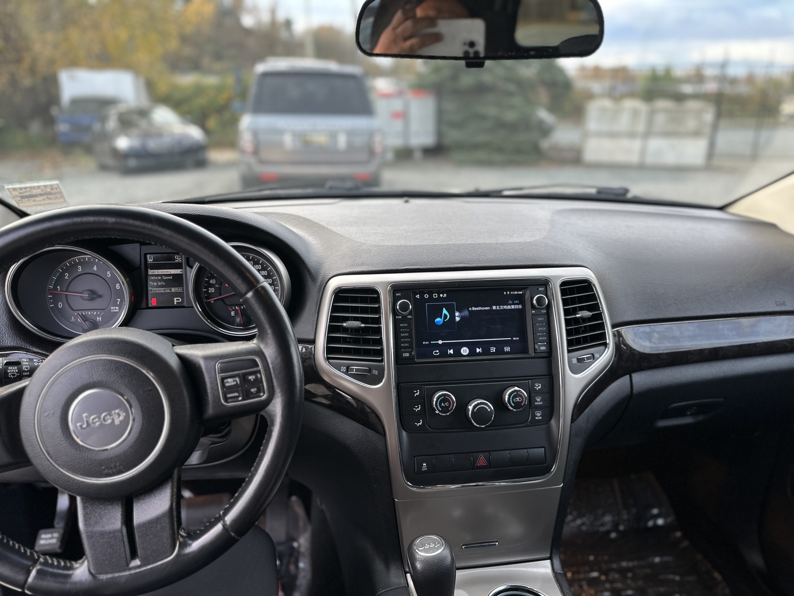 2012 JEEP Grand Cherokee Laredo Sport Utility Vehicle (SUV)