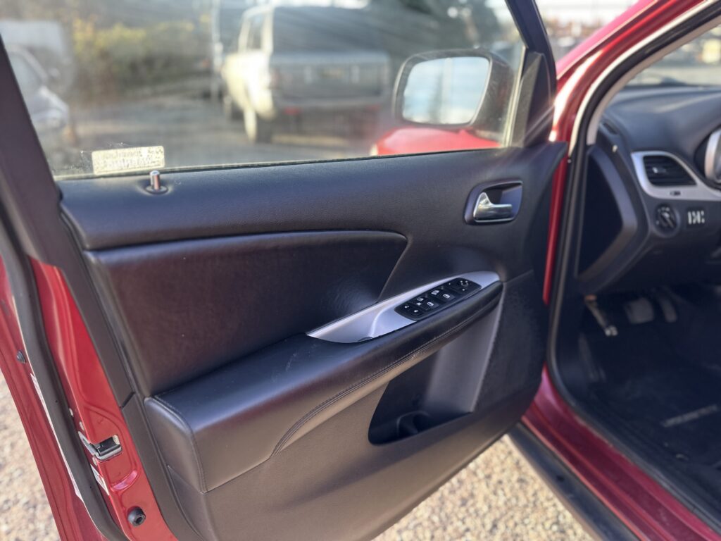 2011 DODGE Journey SE, 7 Passenger