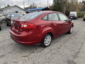 2013 FORD Fiesta SE